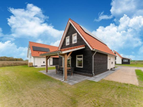 Holiday home in Scherpenisse with Bubble bath